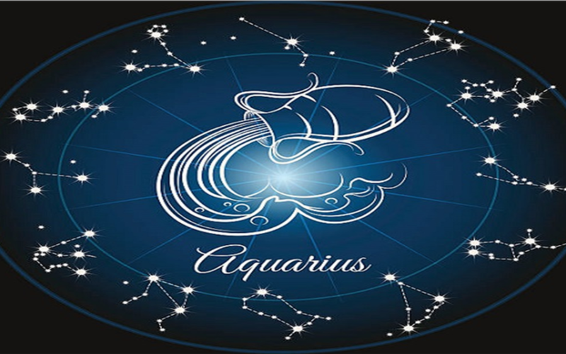 «قبل ما تتخذ قرارك».. تحذير مهم لمواليد برج الدلو اليوم